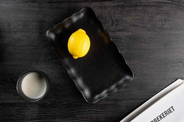 Wabi Sabi Tallrik - Miljöbild - Bild 